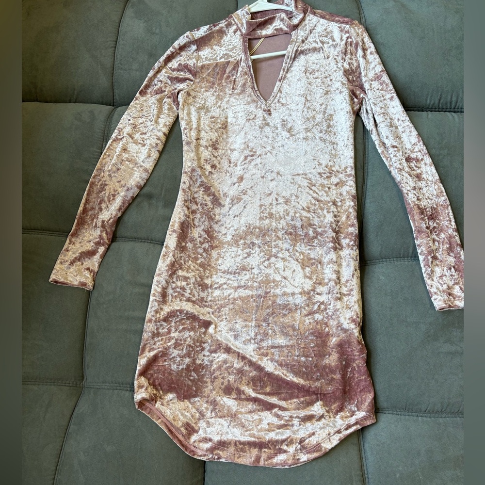 No Comment NY LA velvet small pink dress